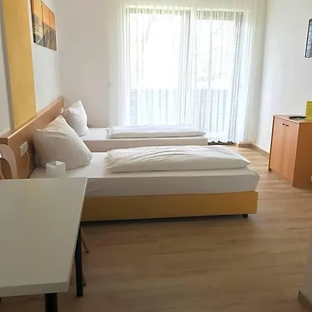 Landgasthof Felsenkeller Πανδοχείο Dinkelsbühl